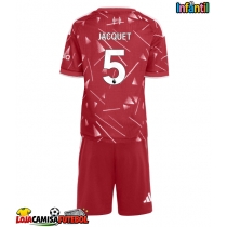Camisa de Futebol Liverpool Jeremy Jacquet #5 Equipamento Principal Infantil 2026-27 Manga Curta (+ Calças curtas)